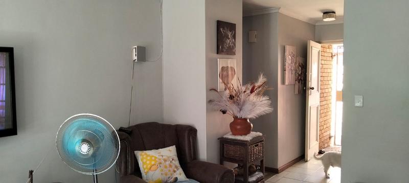 2 Bedroom Property for Sale in Soneike Western Cape